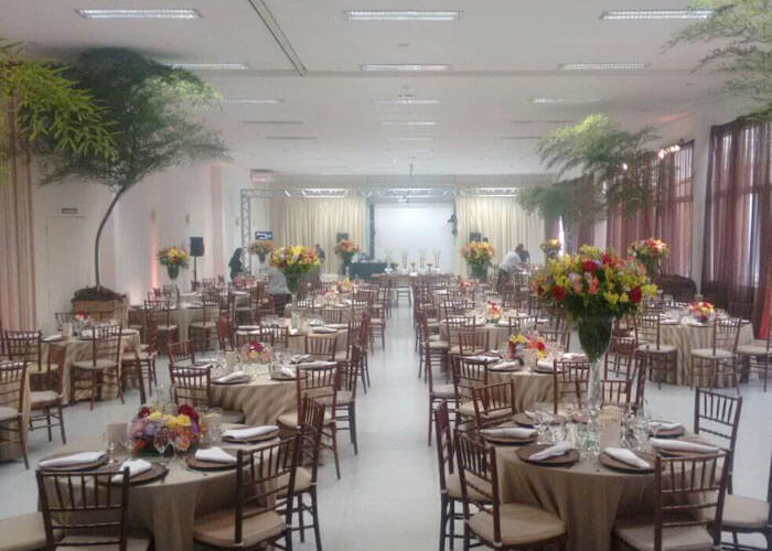 Evento Casamento - Casamento realizado no Salão Master e no espaço gramado do Salão Premium para 340 pessoas.